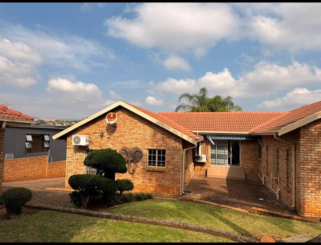 4 BEDROOM HOUSE FOR SALE IN CASHAN